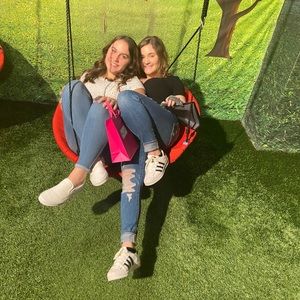 Meet your Posher, Stephanie